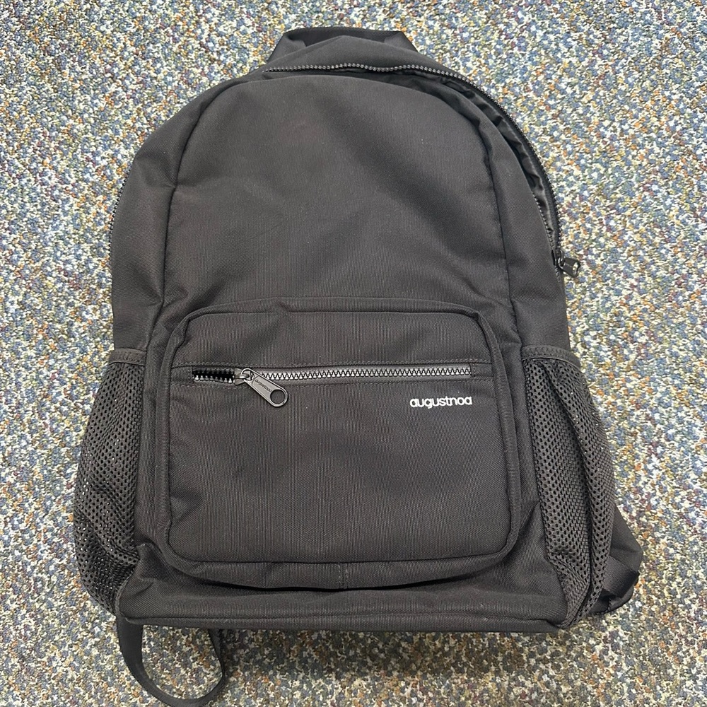 augustnoa Backpack